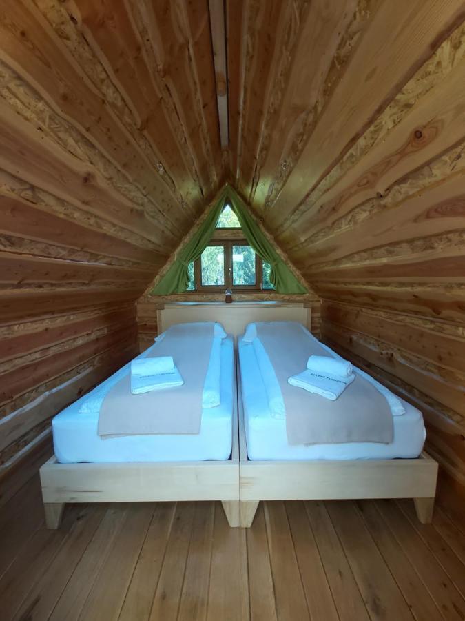 Glamping Naselje Zeleni Turizem Hotel Makole Ngoại thất bức ảnh